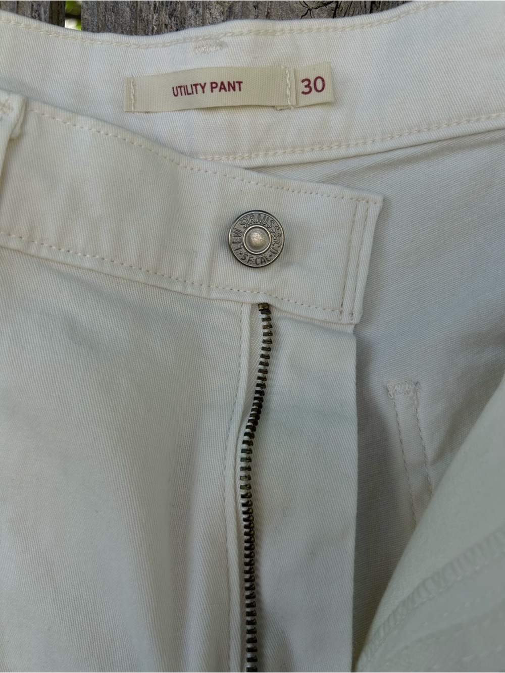 Levi's Cropped Utility Pants Women’s 30 Cream Cotton Ankle Baggy - Picture 2 of 11